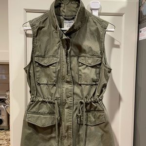Old navy olive green vest xs